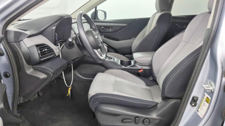 Subaru Outback  2023