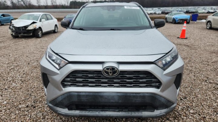 Toyota RAV4  2021