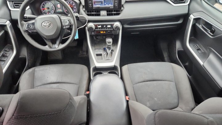 Toyota RAV4  2021