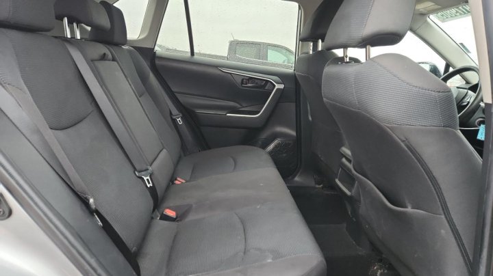 Toyota RAV4  2021