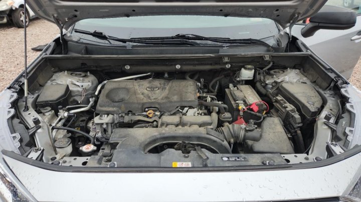Toyota RAV4  2021