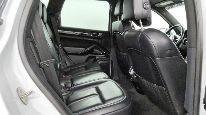 Porsche Cayenne  2016