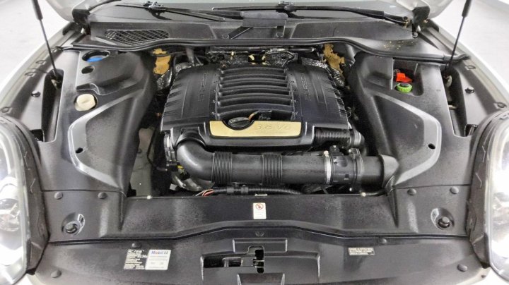 Porsche Cayenne  2016