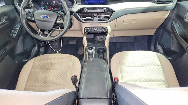 Ford Escape  2021
