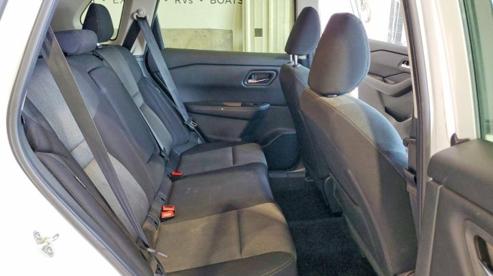 Nissan ROGUE  2024