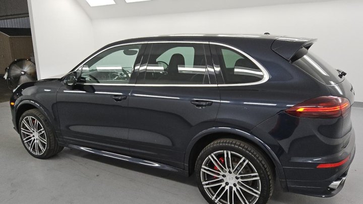 Porsche Cayenne  2016