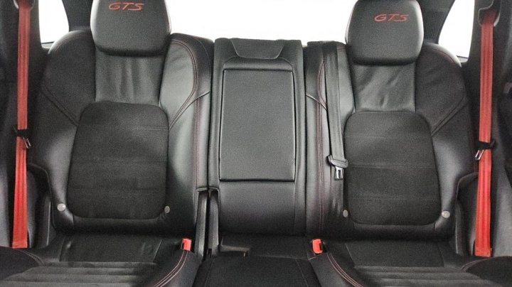 Porsche Cayenne  2016