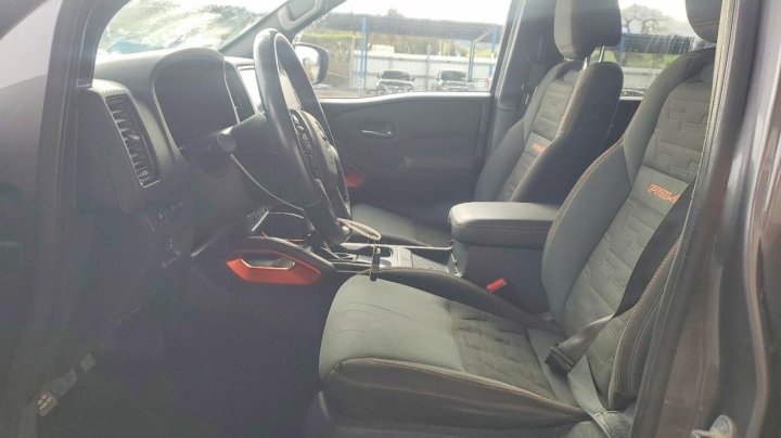 Nissan Frontier  2022