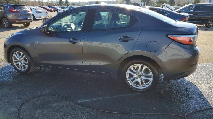 Toyota YARIS  2018