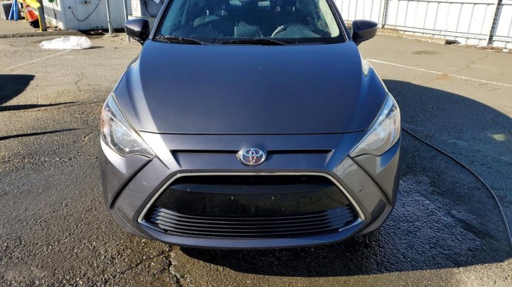 Toyota YARIS  2018