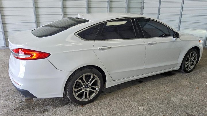 Ford FUSION  2019