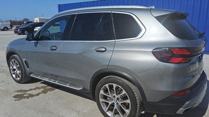 BMW X5  2024