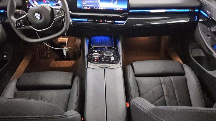 BMW 530  2024