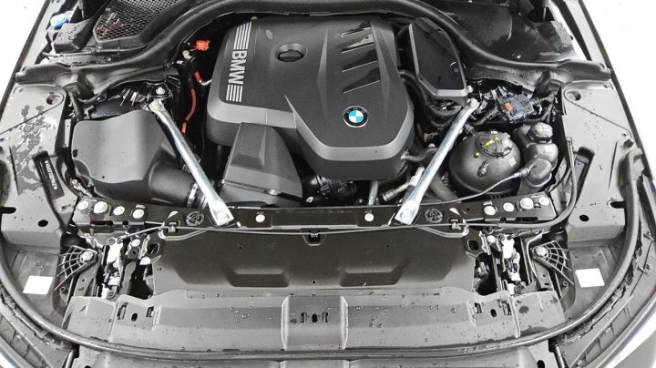 BMW 530  2024
