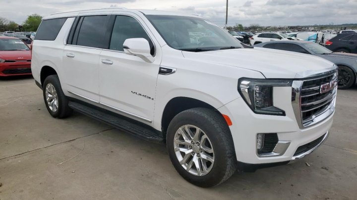 GMC YUKON K1500 SLT 2023