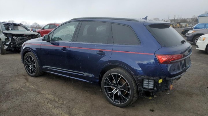 Audi Q7  2022