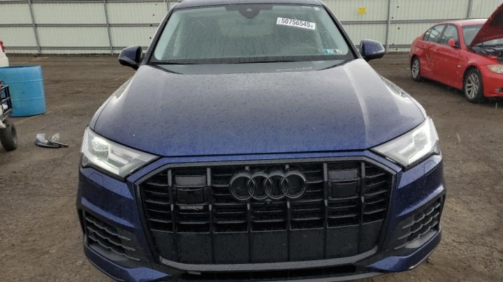 Audi Q7  2022