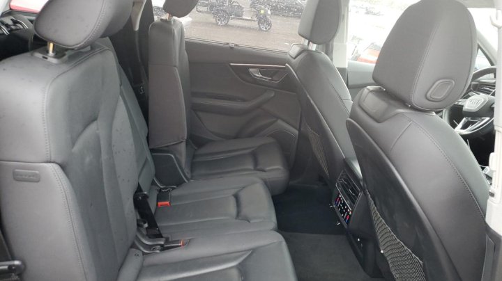 Audi Q7  2022
