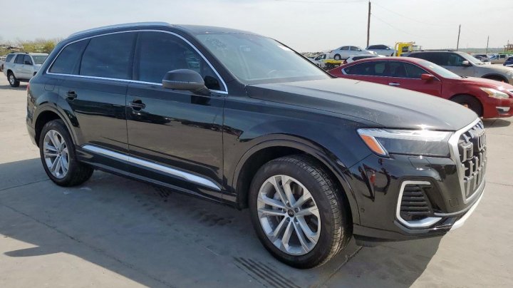 Audi Q7  2025