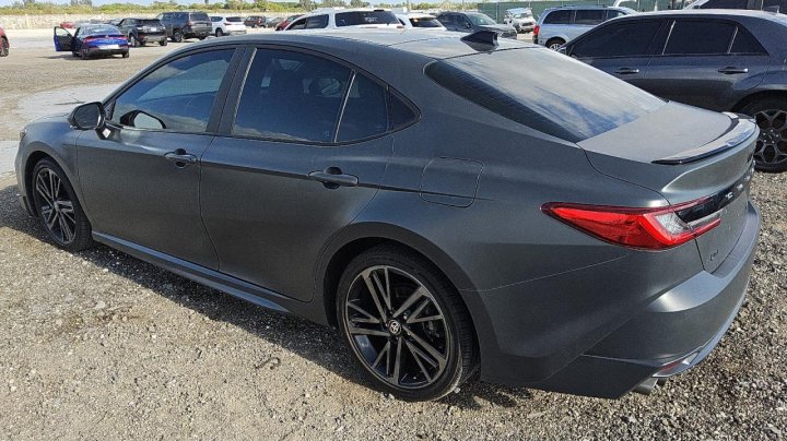 Toyota Camry  2025