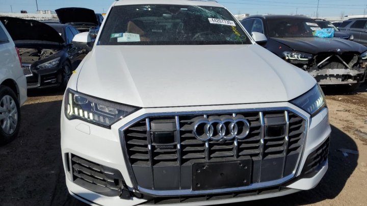 Audi Q7 PREMIUM 2023