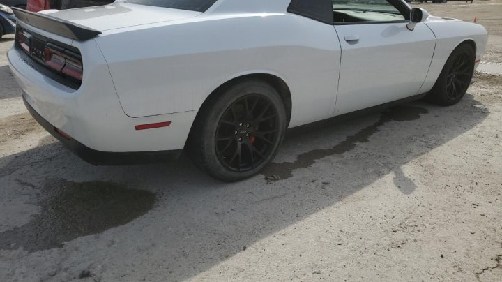 Dodge Challenger SRT HELLCAT 2016