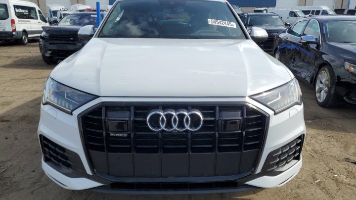 Audi Q7  2022