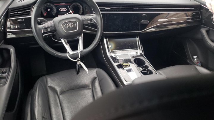 Audi Q7  2021