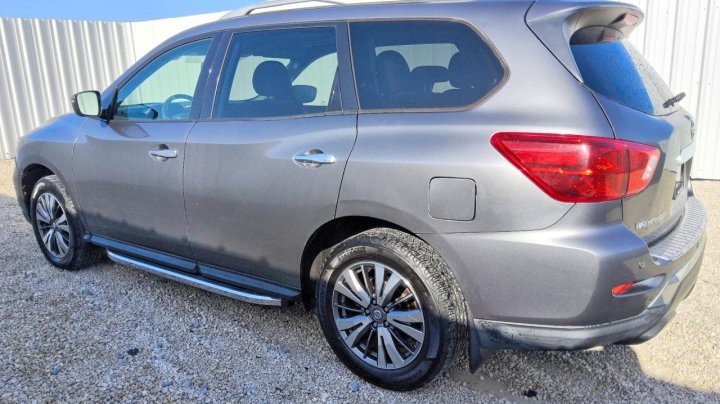 Nissan Pathfinder  2020