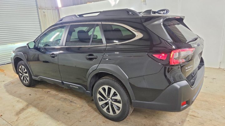 Subaru Outback  2024