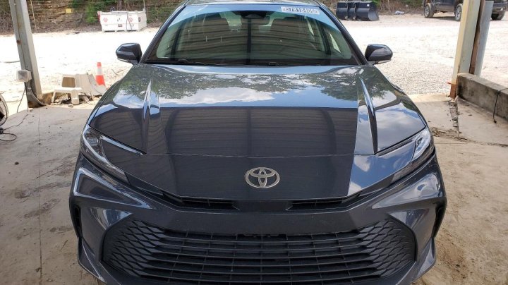 Toyota Camry  2025