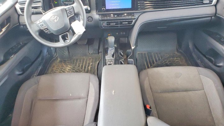 Toyota Camry  2025