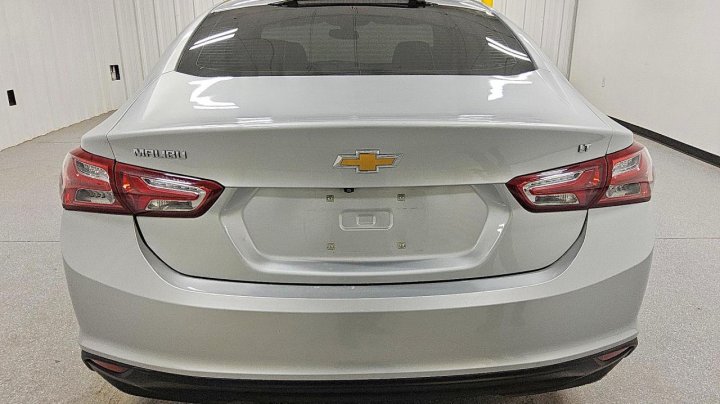 Chevrolet Malibu  2020
