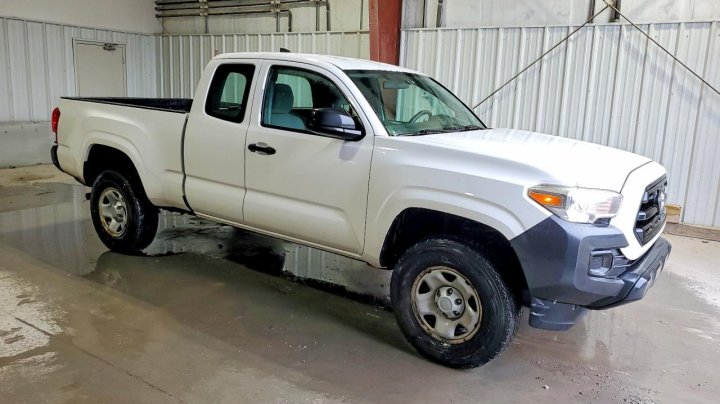 Toyota TACOMA  2016