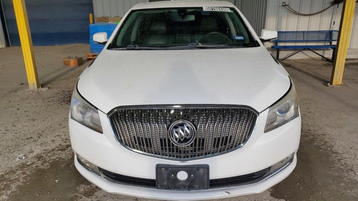 Buick Lacrosse  2016