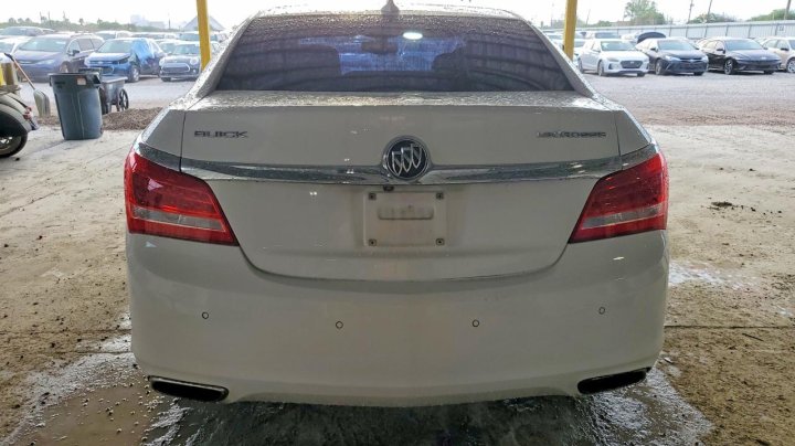 Buick Lacrosse  2016