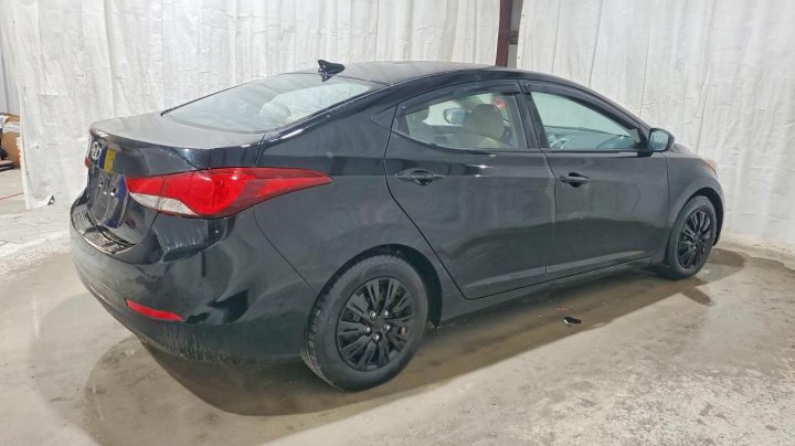 Hyundai Elantra  2016