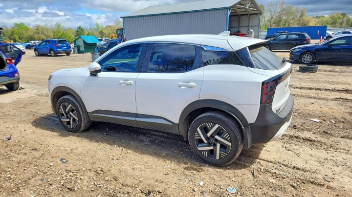 Nissan Kicks  2025