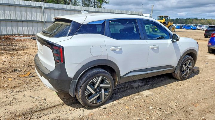 Nissan Kicks  2025
