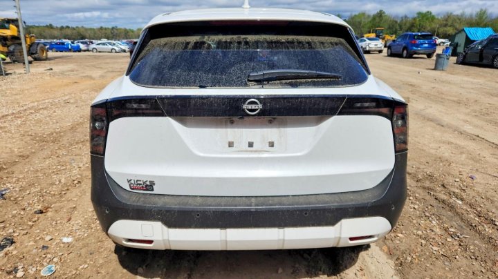 Nissan Kicks  2025