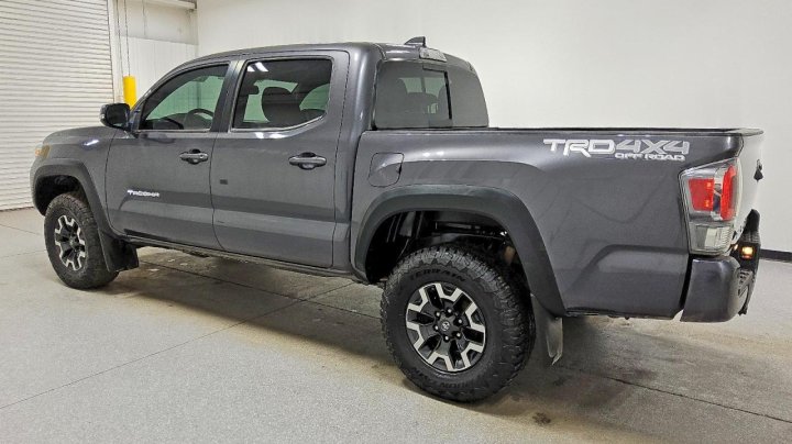 Toyota TACOMA  2020