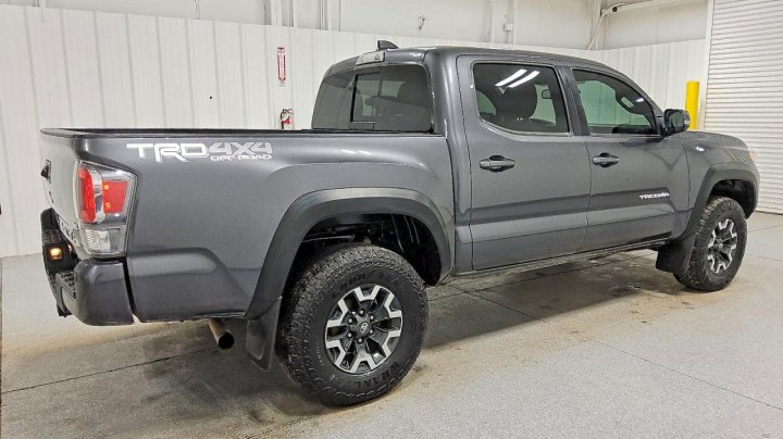 Toyota TACOMA  2020