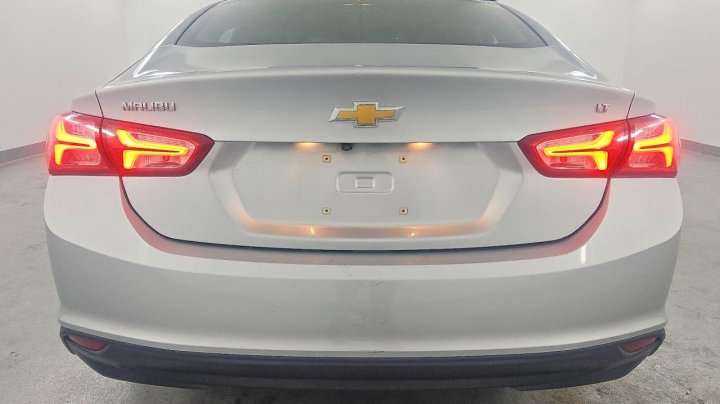 Chevrolet Malibu  2020