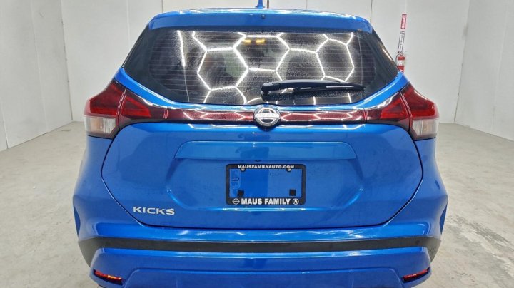 Nissan Kicks  2023