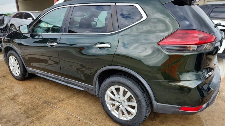 Nissan ROGUE  2020