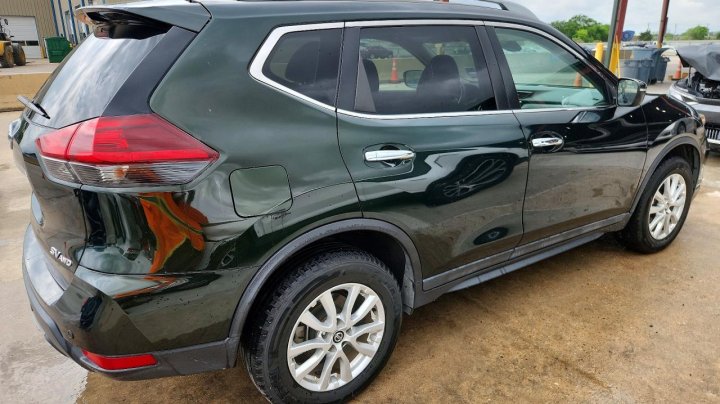 Nissan ROGUE  2020