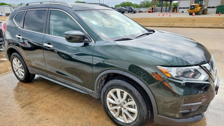 Nissan ROGUE  2020