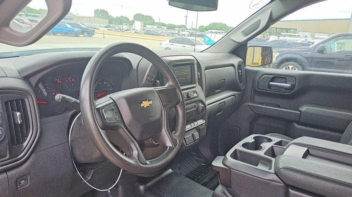 Chevrolet Silverado  2023