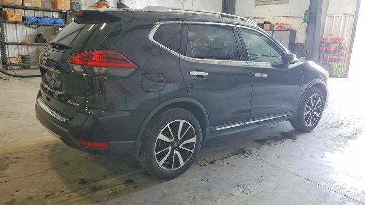 Nissan ROGUE  2018