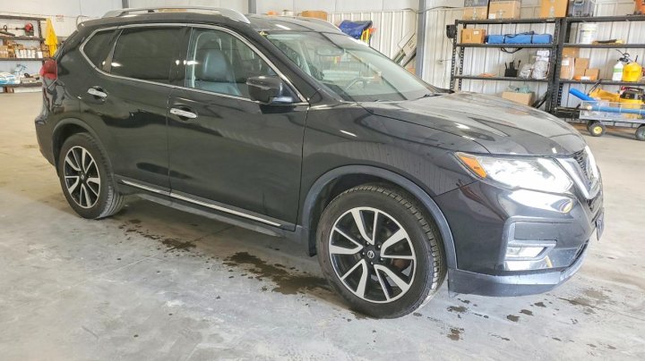 Nissan ROGUE  2018